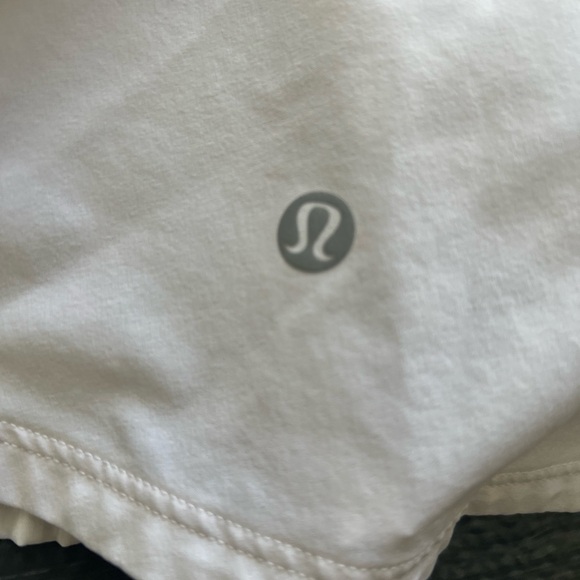 Lululemon Play off the Pleats Tennis Skirt in White Size 2 Regular - Picture 10 of 11